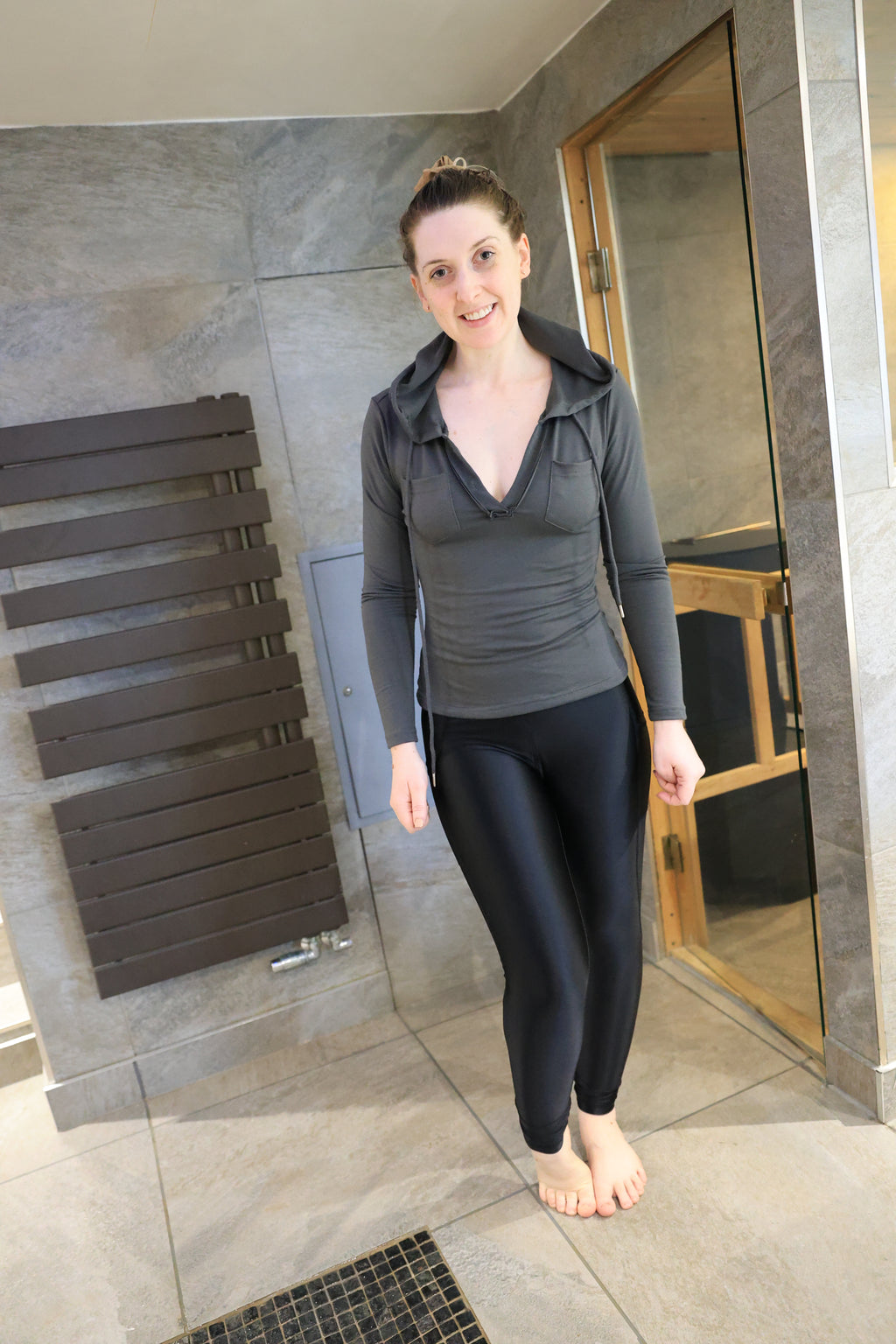 Black Shiny Leggings & Grey Tight Hoodie In Shower & Hottub