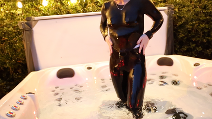 Night Shoot - Black Leggings & Black Long sleeve T-Shirt In Pool & Hottub