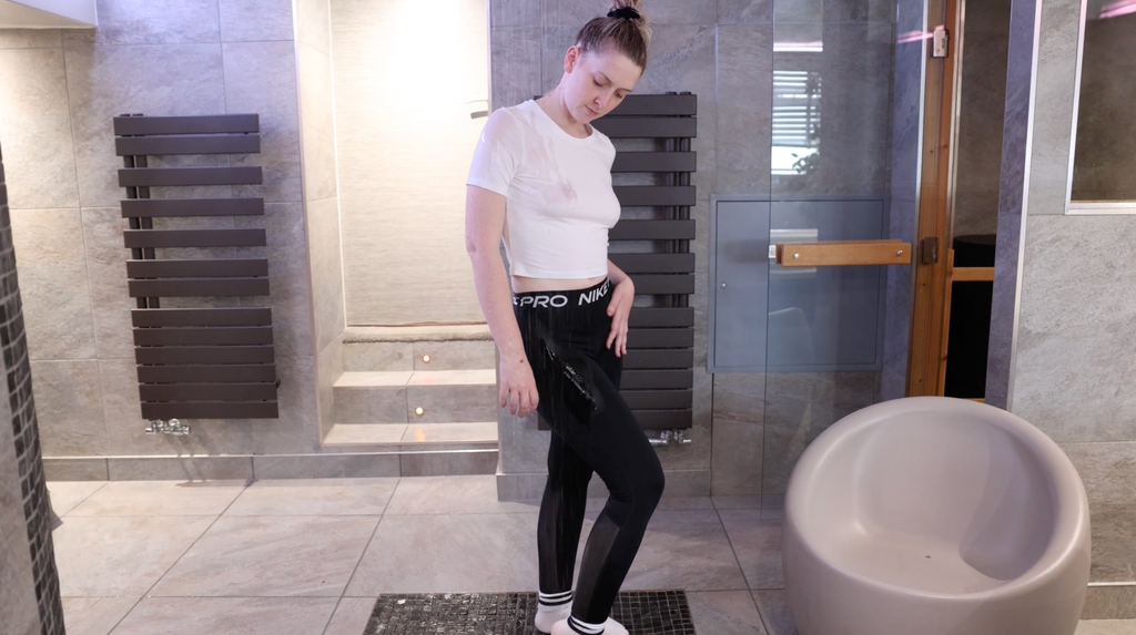 Nike Pro & White T-Shirt In Shower & Hottub