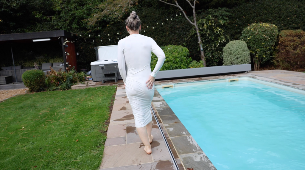 Long Tight White Dress In Pool & Hottub