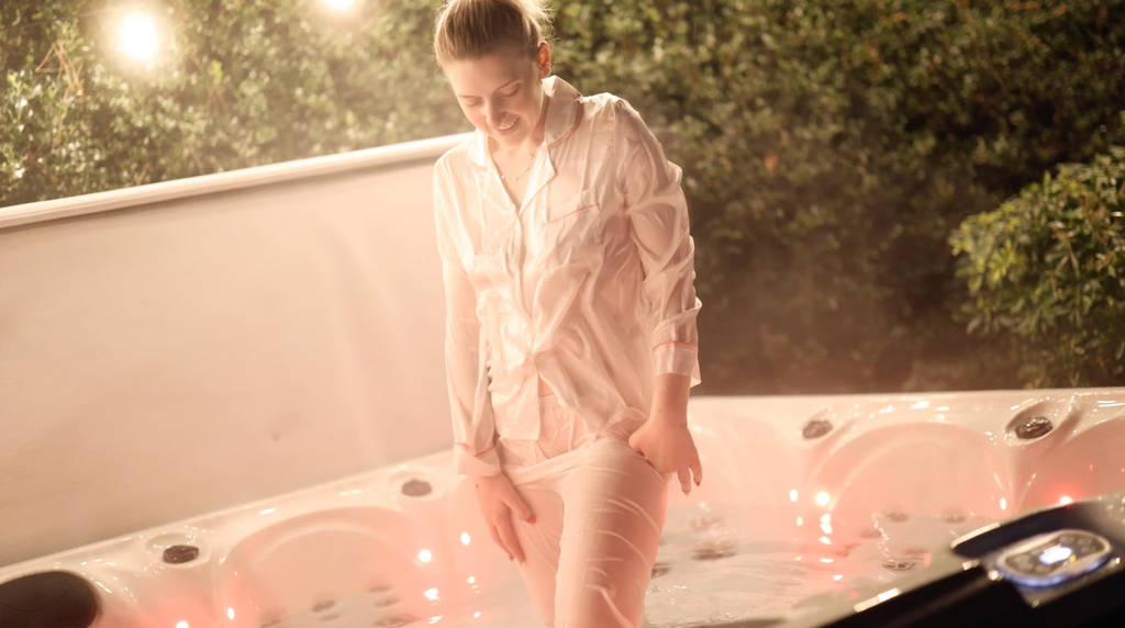 Satin Pyjamas In Hottub!