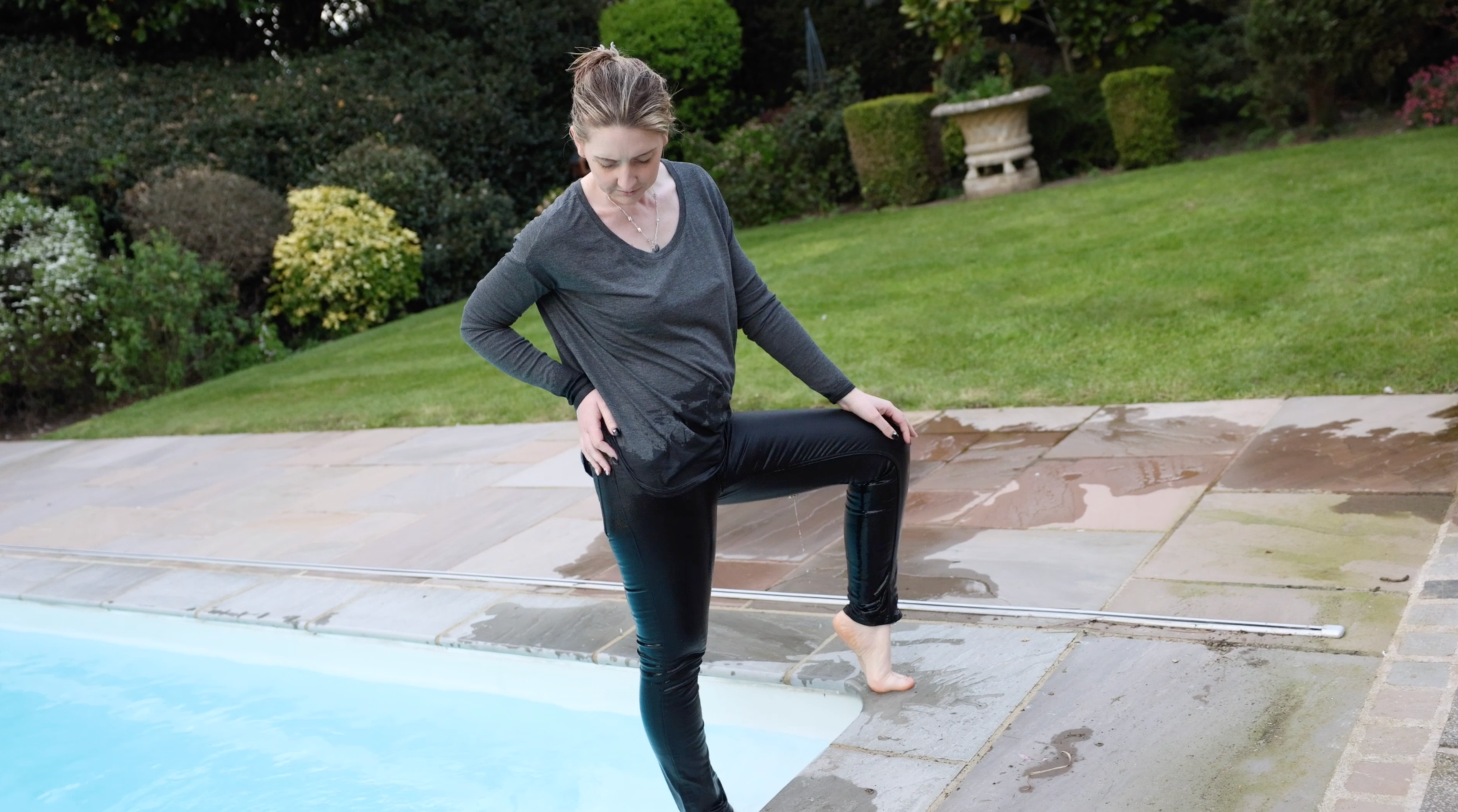 Grey Jeans & Grey Long Sleeve In The Pool!