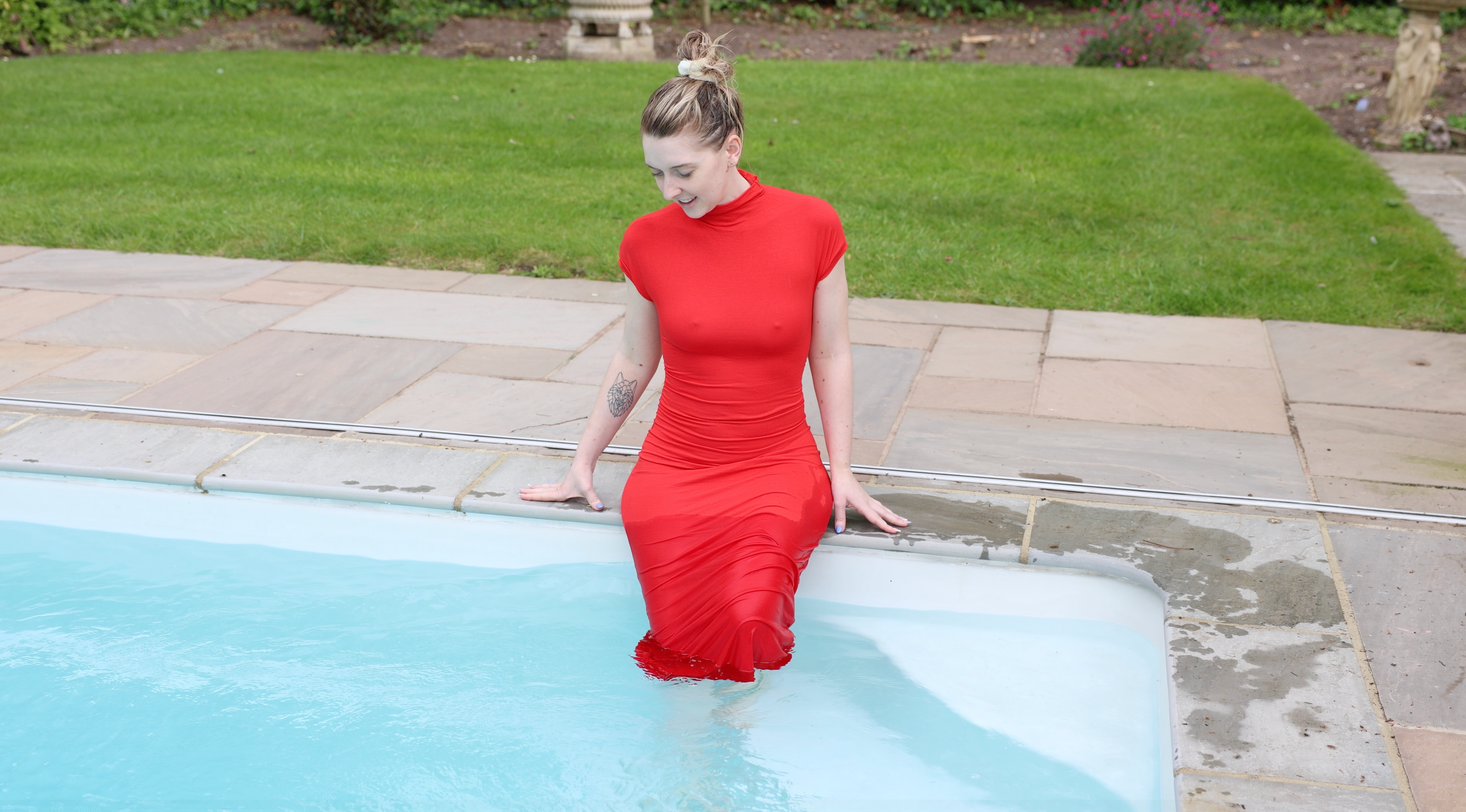 Long Tight Red Dress In The Pool Long Tight Red Dress In The Pool