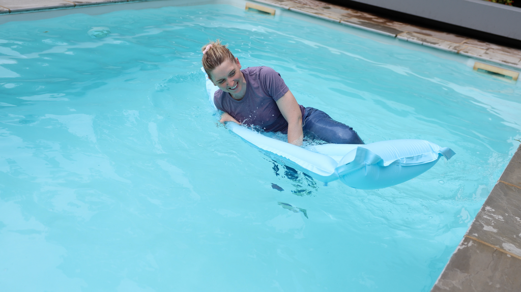 Fun With The Li-lo In The Pool!