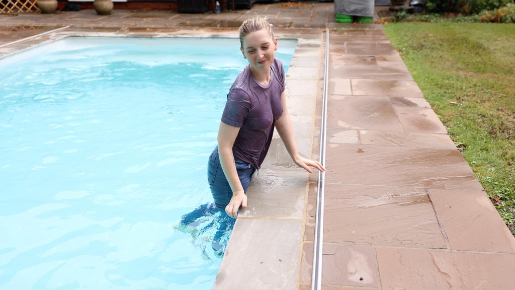 Fun With The Li-lo In The Pool!